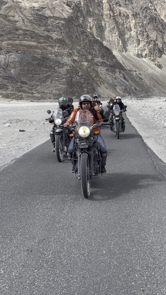 11 Days Srinagar Leh Delhi with Umling La