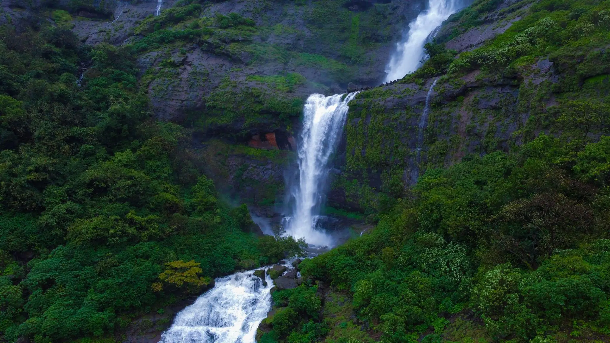 Ahupe Waterfalls: Location, Timings & Travel Guide