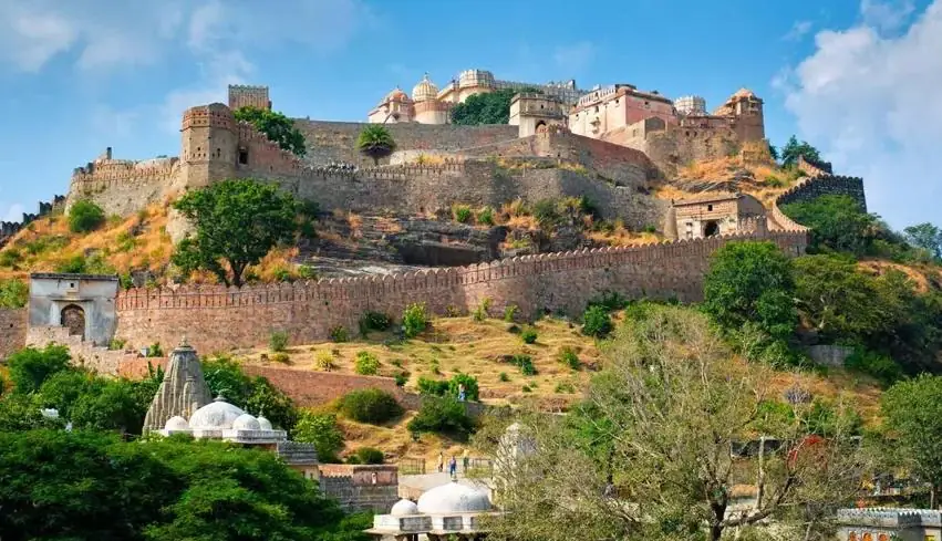 Kumbhalgarh Fort Timings, Ticket Price & Travel Guide