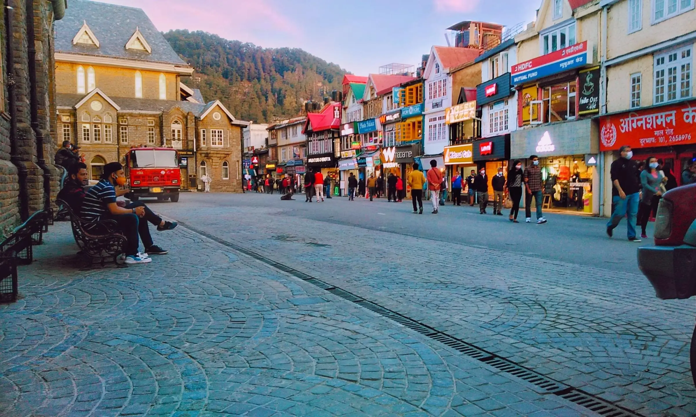 Mall Road Shimla: Best Time To Visit & Nearby Attractions