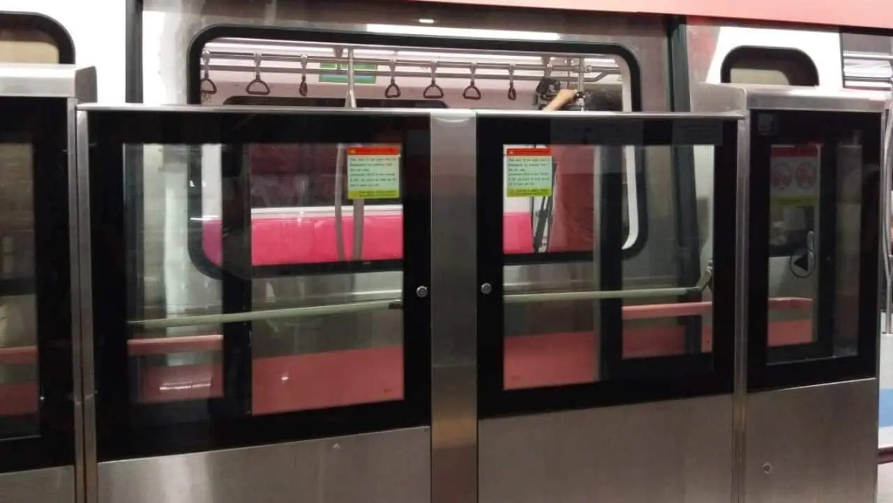 Nearest Metro Station to INA Market: Fares, Timings, & Places Nearby