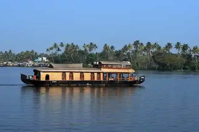 places to visit in alleppey.webp