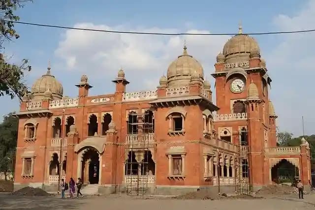 Places to visit in Indore.webp