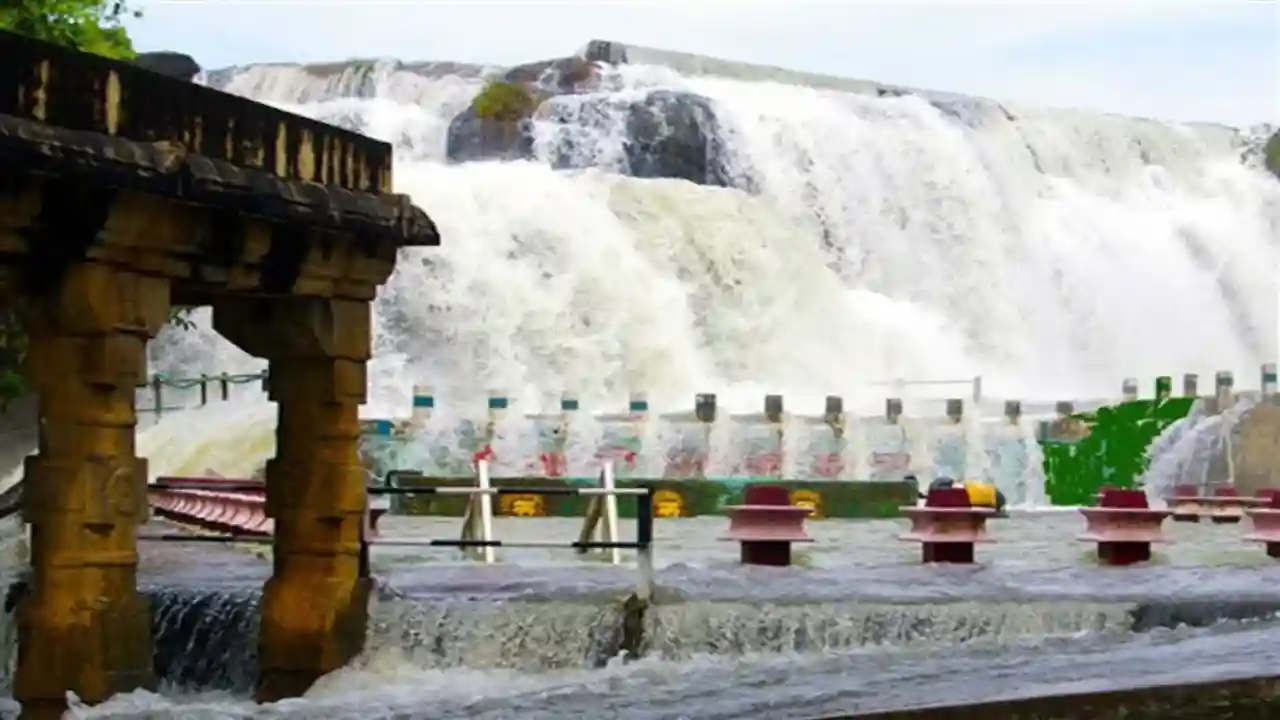 Thirparappu Waterfalls