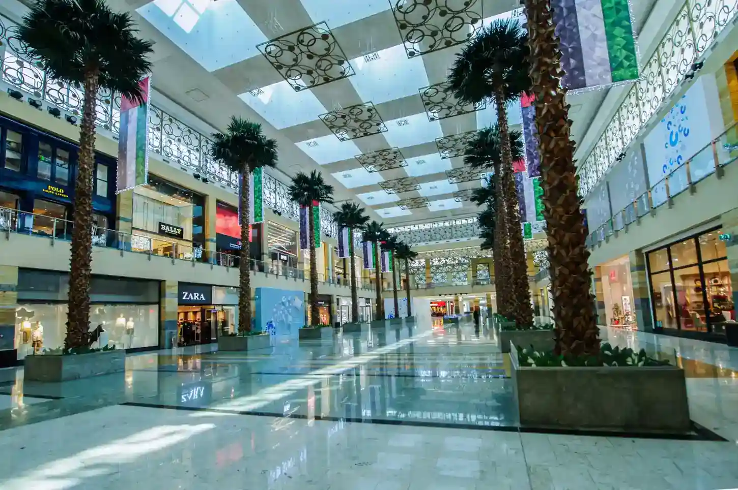 Top 10 Biggest Malls in Delhi