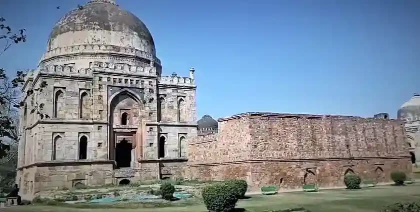 Siri Fort