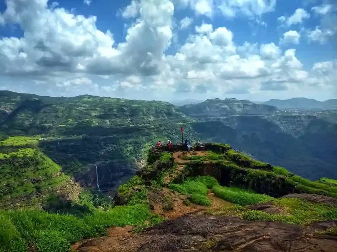 Places to Visit Near Pune in Summer