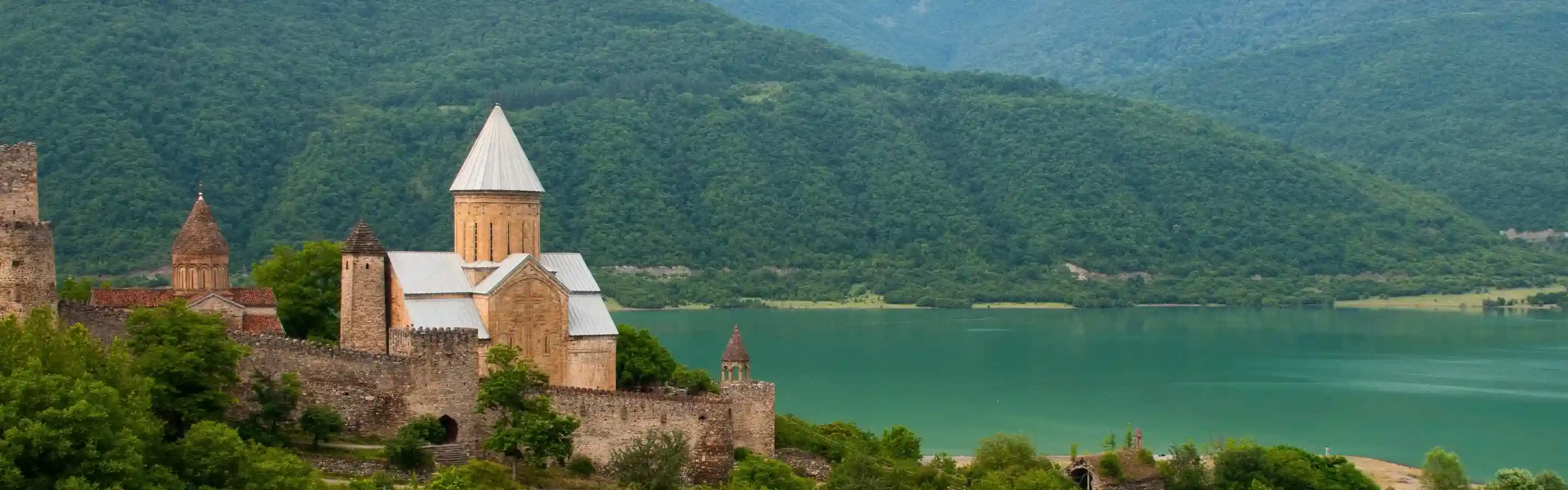 Georgia Summer Girls Trip 6N 7D : Sun-Kissed Streets, Cafés & Fun Adventures