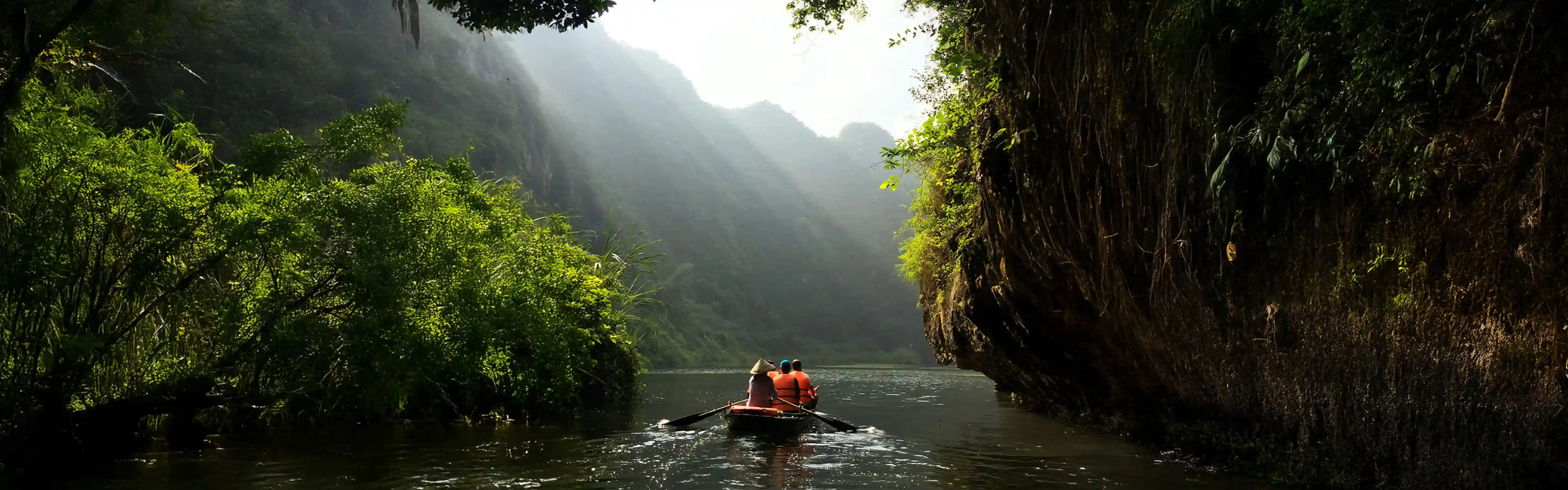 Vietnam 5 Nights 6 Days Tour Package – Hanoi & Da Nang